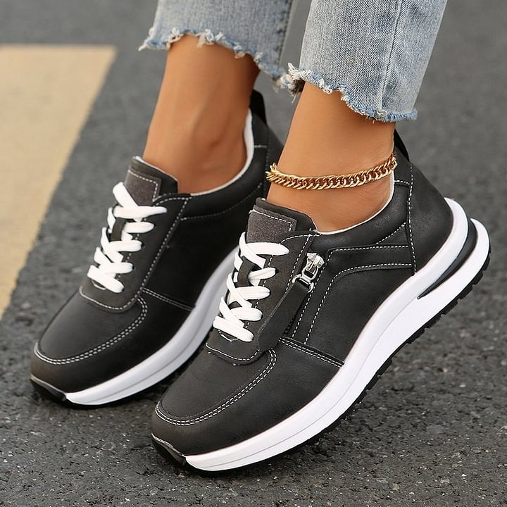 Schwarz / 12 US | 43 EU