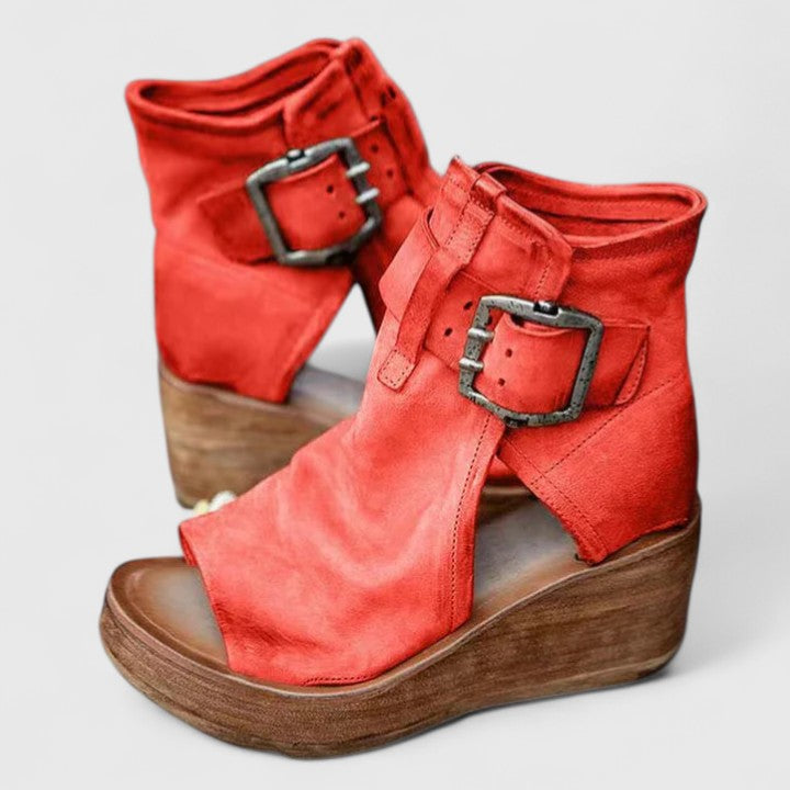 Rot / 12 US | 43 EU