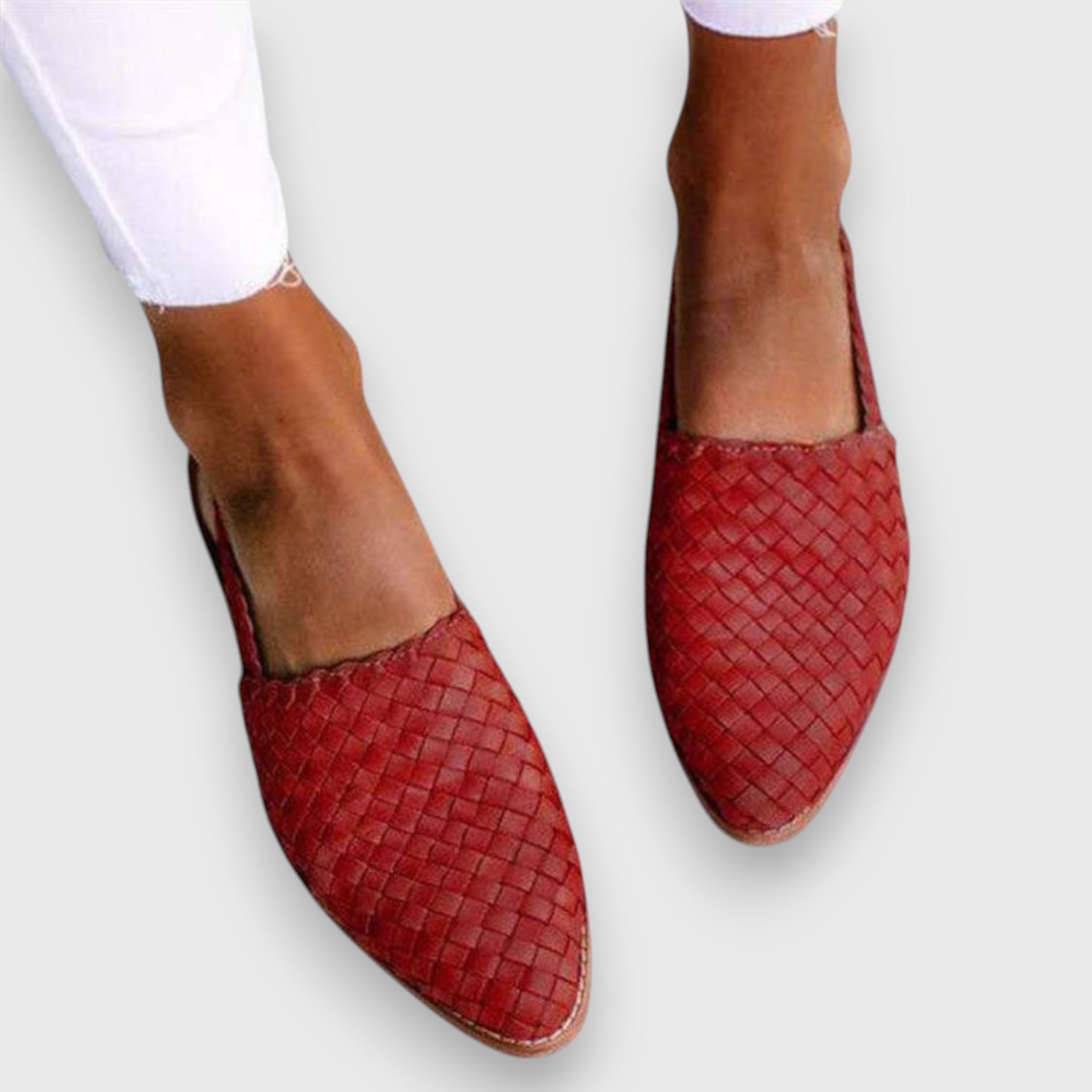 Rot / 12 US | 43 EU