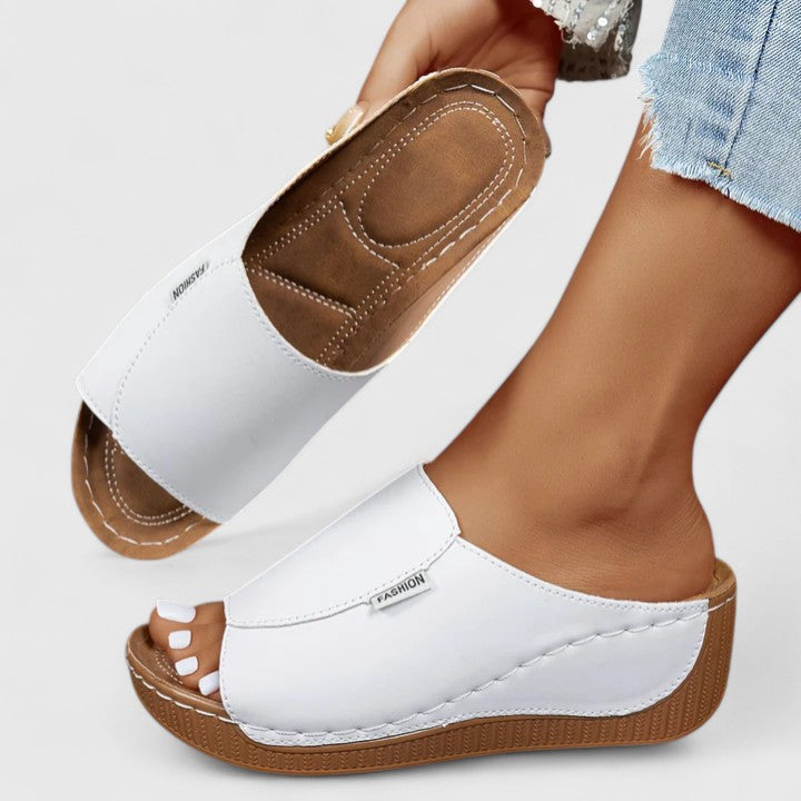 White / 12 US | 43 EU