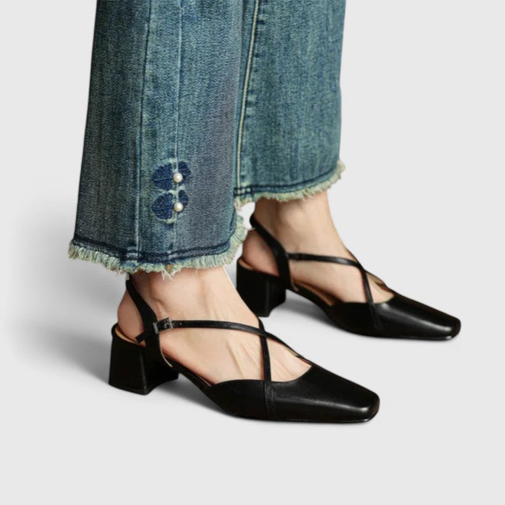 Schwarz / 9 US | 40 EU