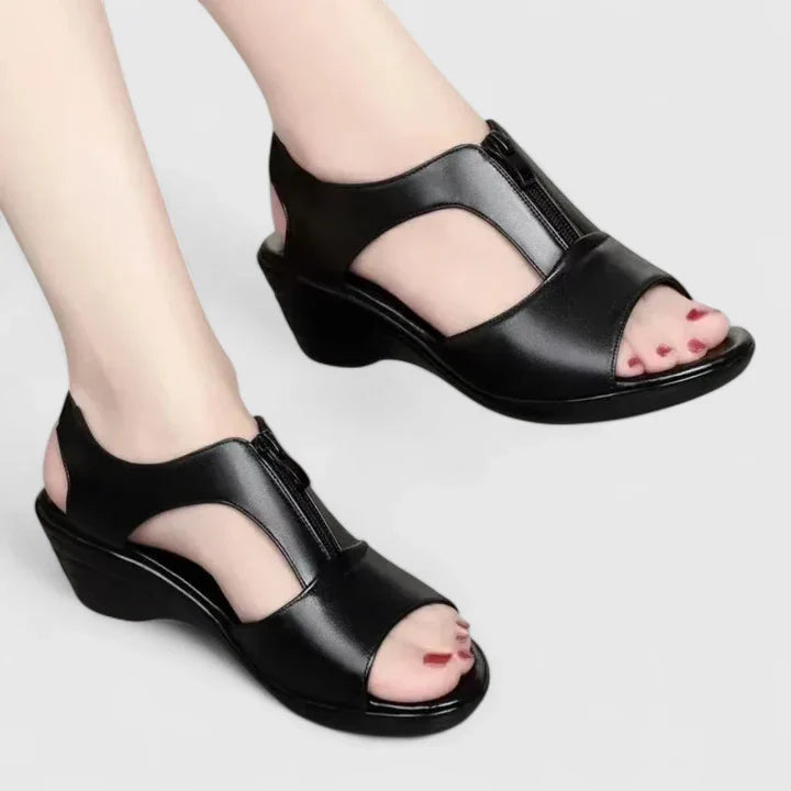 Schwarz / 11 US | 42 EU