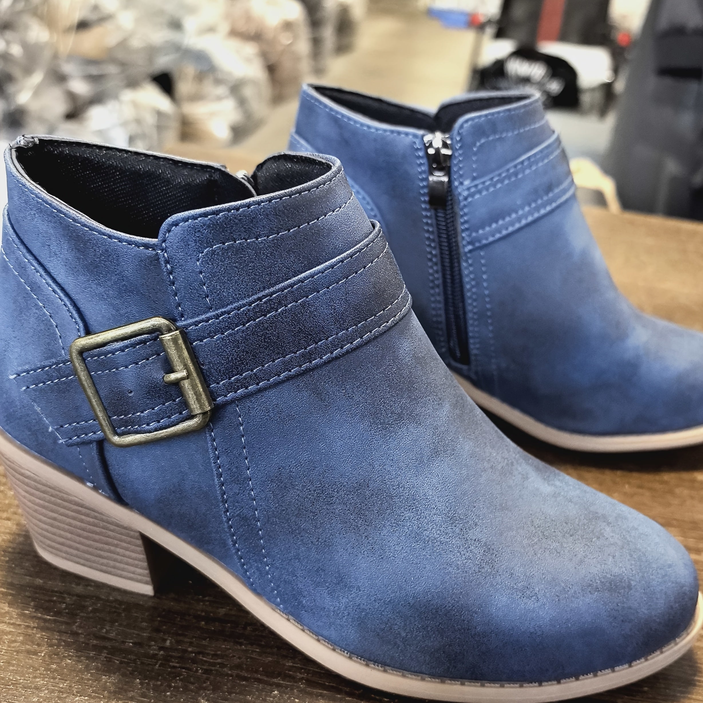 Blau / 43.5