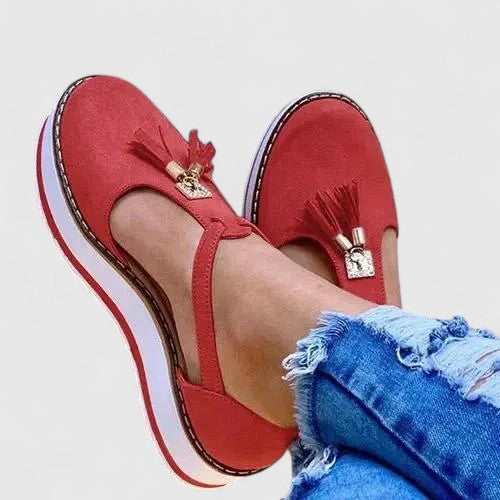 Rot / 12 US | 43 EU