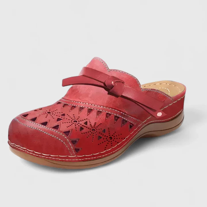 Rot / 12 US | 43 EU